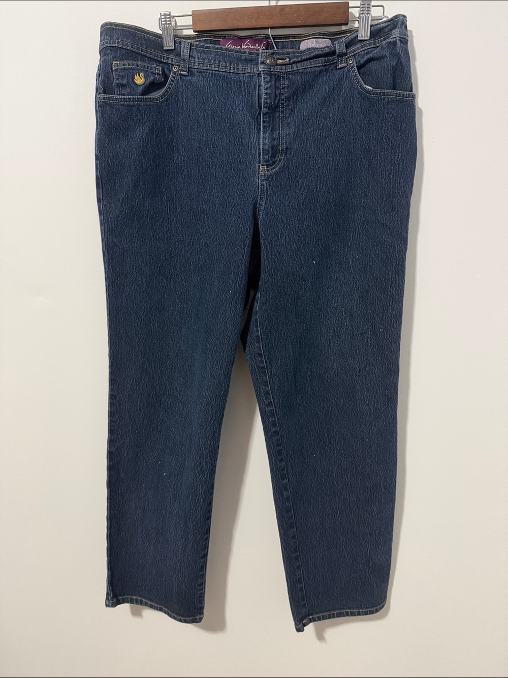 Gloria Vanderbilt Women’s Dark Blue Straight Leg Women’s Jeans - 18W